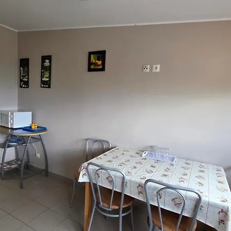 Nad Zalewem 500-163-489 Konukevi 3*